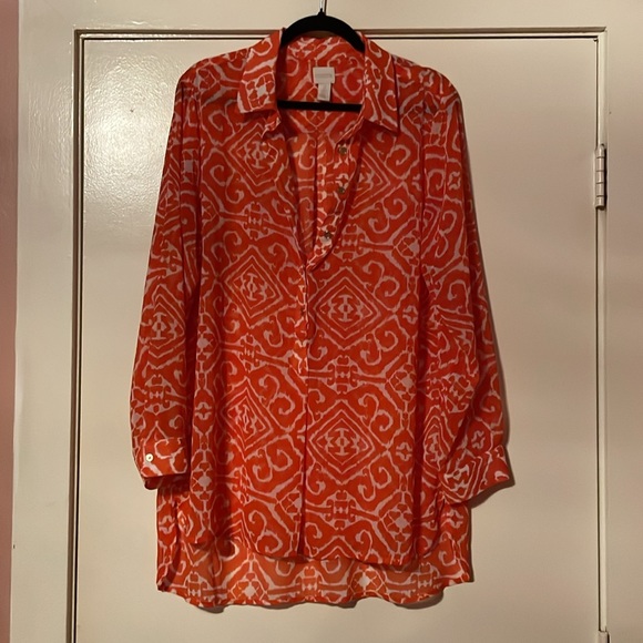 Chico tunic top. Half way button down. This is a size 2 . - Picture 2 of 5